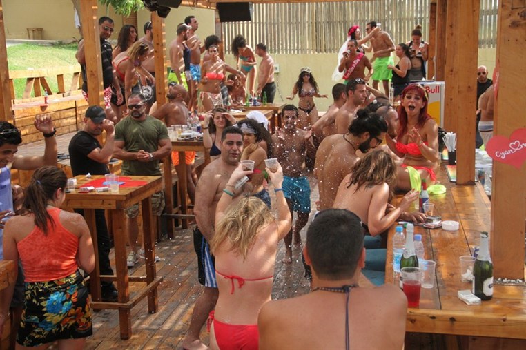 Cyan Beach Bar on Sunday